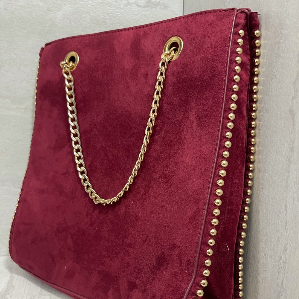FOREVER 21 Burgundy Sexy Gold Chain Shoulder Bag